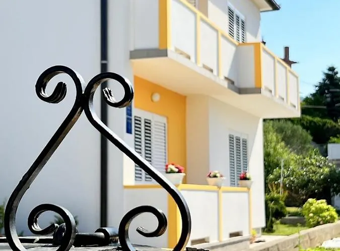 Mary Loo Rab Appartement